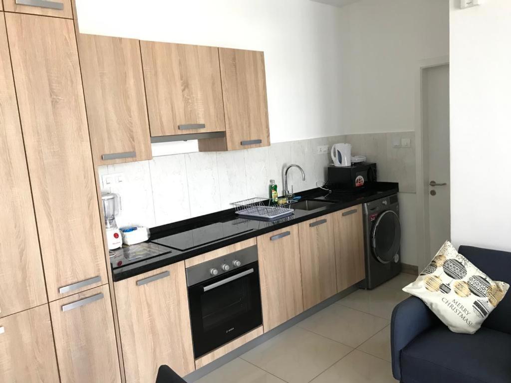Premier Executive Apartment - The Ivy, East Legon أكرا المظهر الخارجي الصورة